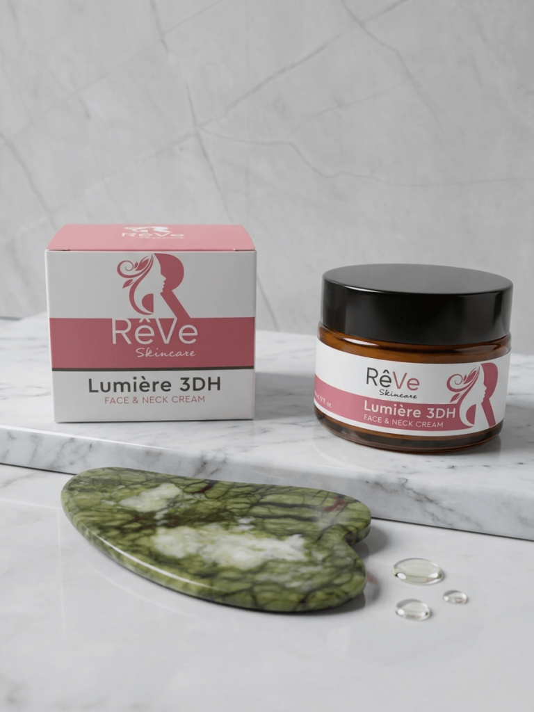 Σετ μασάζ και αποσυμφόρησης προσώπου με κρέμα Lumière 3DH και premium Gua Sha από την Rêve Skincare.